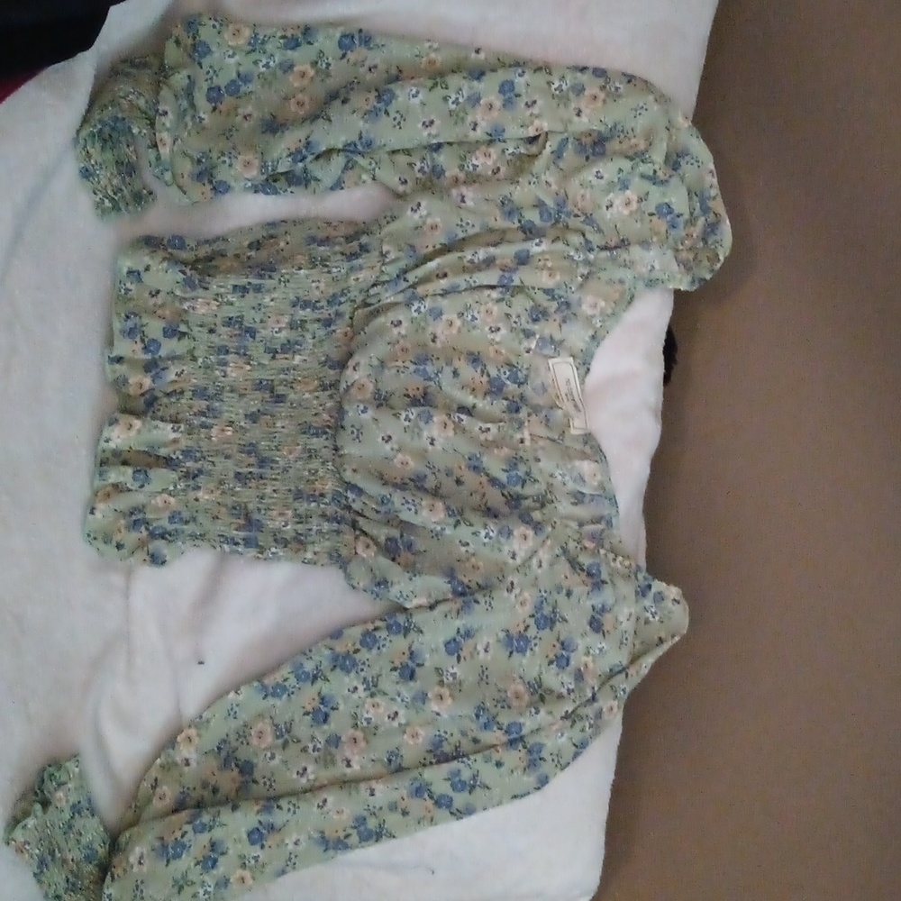 Women's shirt